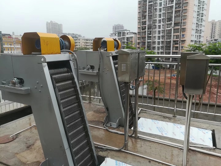 格柵除污機操作要點與注意事項