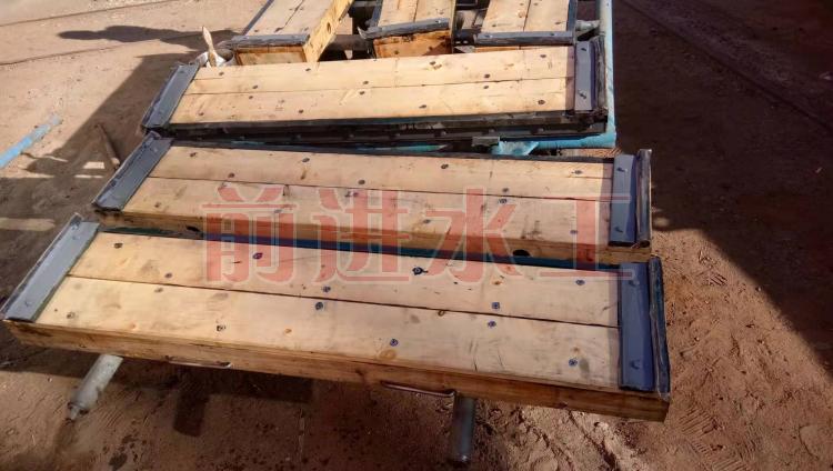 木質(zhì)疊梁門(mén)