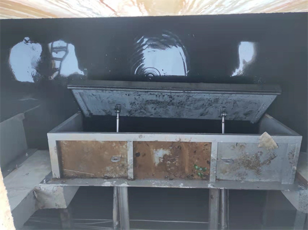 液壓旋轉(zhuǎn)堰門